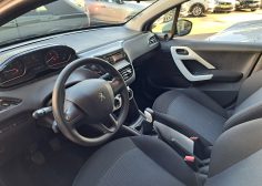 Peugeot 208 Like 68 CV - photo 4
