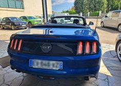 Ford Mustang Convertible GT 5.0 V8 421 CV BVA6 - photo 3
